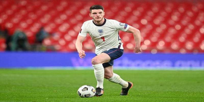 Declan Rice: From West Ham to Arsenal: A Journey of Growth and Potential