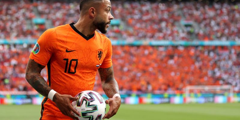 Memphis Depay – Famous football player